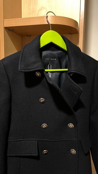 Abrigo negro Zara talla S
