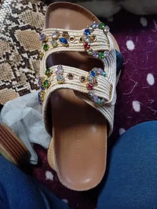 Sandalias cuña Emanuelle Vee multicolor