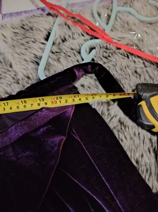 Capa de terciopelo morado