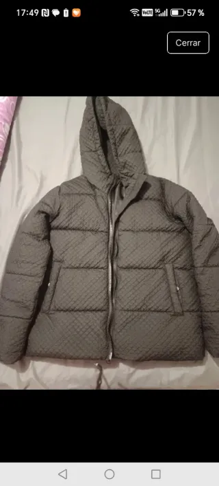 Plumífero negro acolchado,sin apenas uso pero