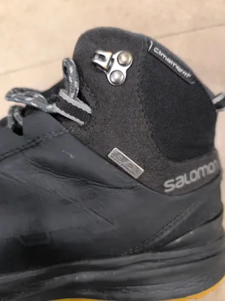 Botas Salomon para nieve y montaña.
