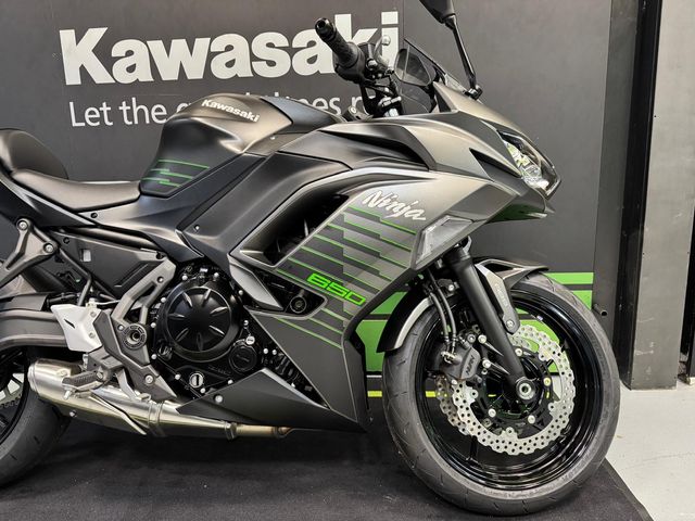 KAWASAKI NINJA 650