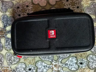 Pacchetto Nintendo Switch OLED + Accessori