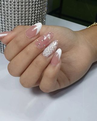Servicio de uñas: Retiro de soft gel