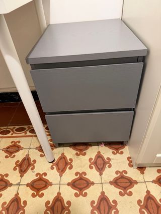 Cajonera IKEA MALM gris madera