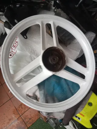 Rueda Delantera Honda Wallaroo PK50S