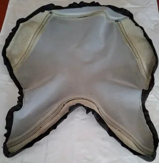 Triumph Tiger 800. Asiento piloto