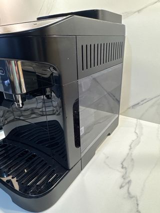 Cafetera DeLonghi Magnifica EVO