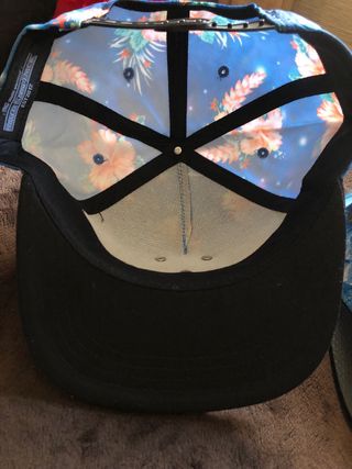 Gorra Hater floral azul y multicolor