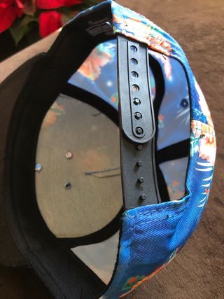 Gorra Hater floral azul y multicolor