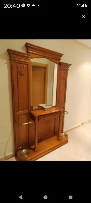 Mueble recibidor madera con espejo