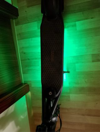 Patinete eléctrico negro