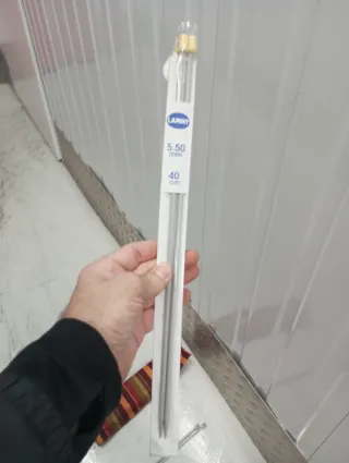 Agujas de tejer y ovillos