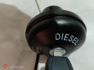 Tappo serbatoio DIESEL con chiave
