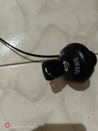 Tappo serbatoio DIESEL con chiave