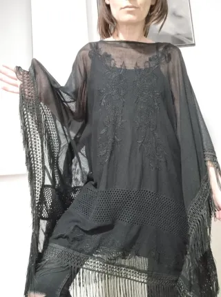 Poncho Mango Negro Talla M