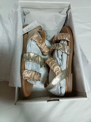 Sandalias Geox Talla 37 piel