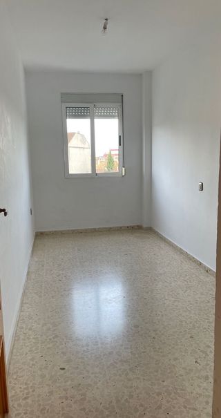 Piso luminoso de 4 habitaciones, garaje y trastero