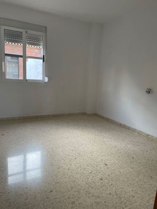 Piso luminoso de 4 habitaciones, garaje y trastero