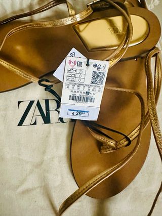 Sandalias Zara Piel Metalizado Dorado