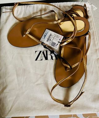 Sandalias Zara Piel Metalizado Dorado