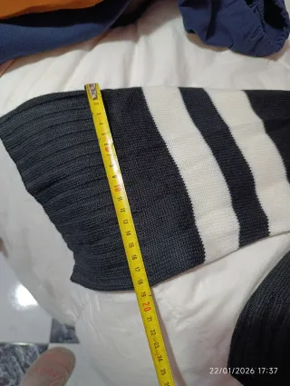 Jersey negro flores multicolor