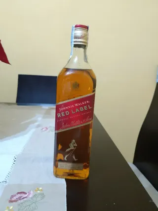 Botellas vacías J&B 15 años y Black Label