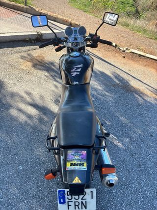 Honda CB 250 Naked Negra