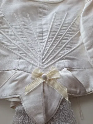 Corpiño de fallera blanco y dorado