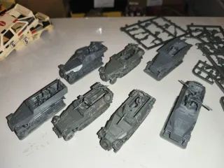 Lote tanques y vehículos militares 1/72