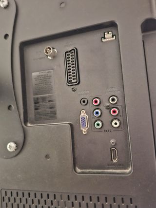 Televisore Philips 32 pollici nero con staffa