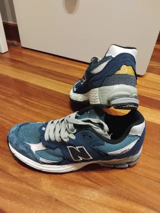 New Balance 2002R Azul turquesa