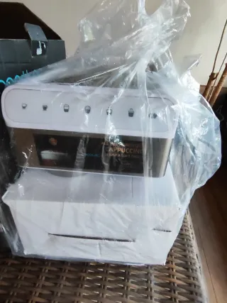 Cafetera NUEVA Cecotec Power Instant-ccino 20