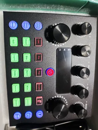 Mini mesa de mezclas negra