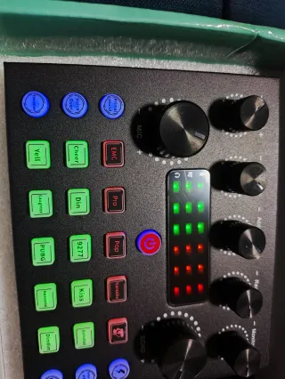 Mini mesa de mezclas negra