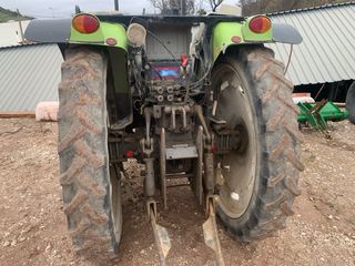 Tractor Claas Nexos 220F Frutero