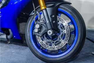 YAMAHA YZF R1 **IMPECABLE**POCOS KM**CARBONO**PORTA CORTO**