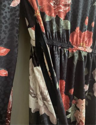 Vestito floreale maniche lunghe scollo V