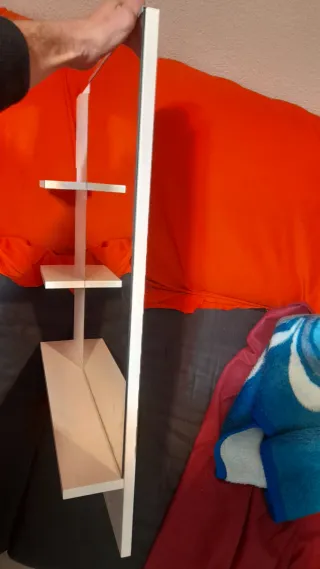 Espejo Ikea con estantería para lavabo