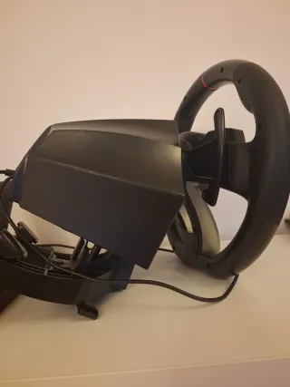 Volante Hori Apex Racing con Pedales