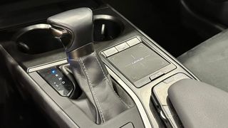 Lexus UX BUSSINESS 2WD