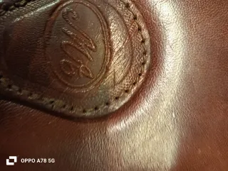 Maletín de piel marrón