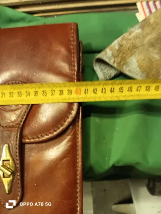 Maletín de piel marrón