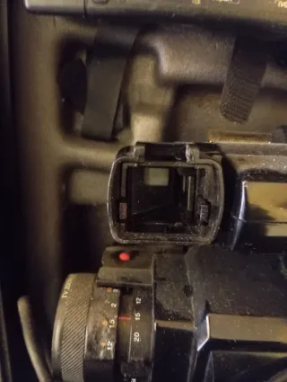 Vendo cámara Panasonic VHS MOVIE con Maletín