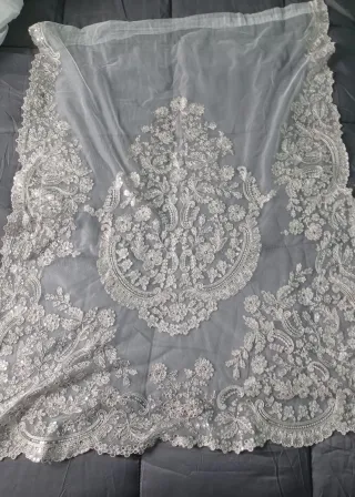 Manteletas de Fallera Blancas y plata.