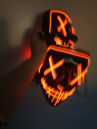 Máscara Halloween LED Negra y Roja