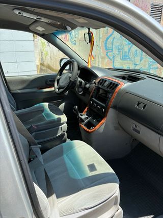 KIA Carnival 2005