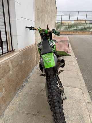 Moto de Cross Verde KFX