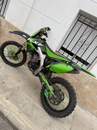 Moto de Cross Verde KFX