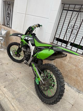 Moto de Cross Verde KFX